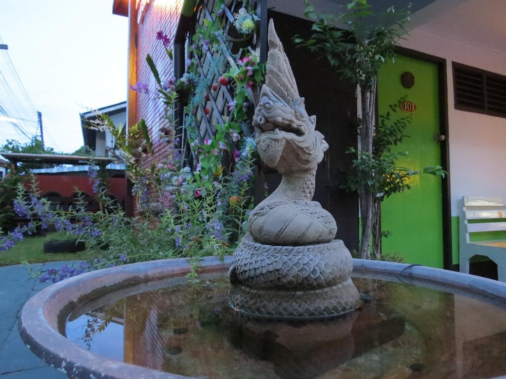 Naruncha Green House Чиангмай Екстериор снимка